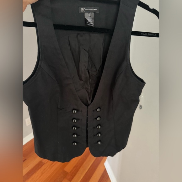 INC International Concepts Black grunge Black  Vest NWT size 10 - Picture 2 of 4